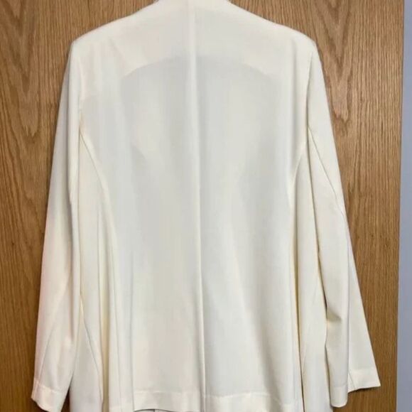Lane Bryant Cream Tailored Waterfall Blazer NEW size 26 womens coat jack… - Picture 4 of 6